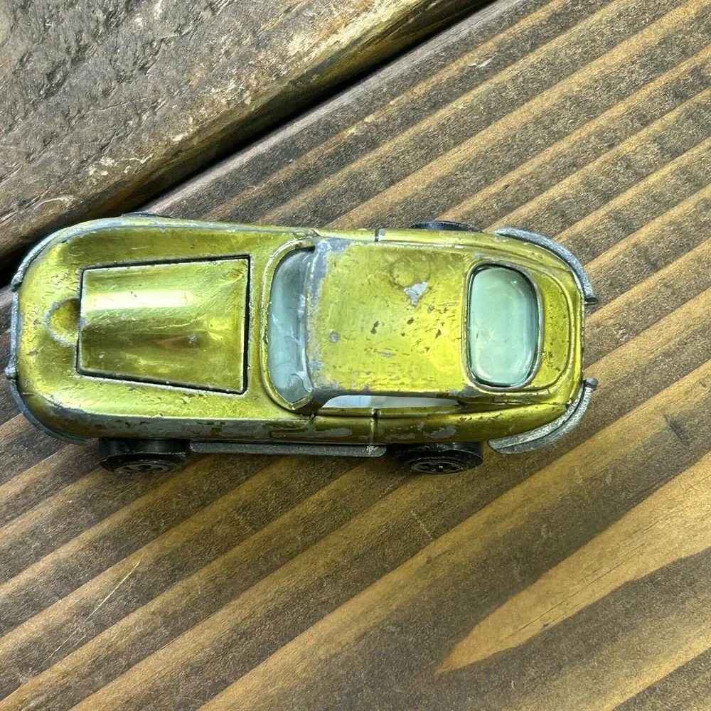 Johnny Lightning 1960s‎ Greenish Gold Metallic Custom XKE Topper